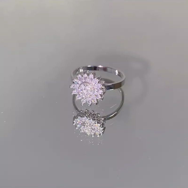 Metal Zircon Rotating Flower Ring