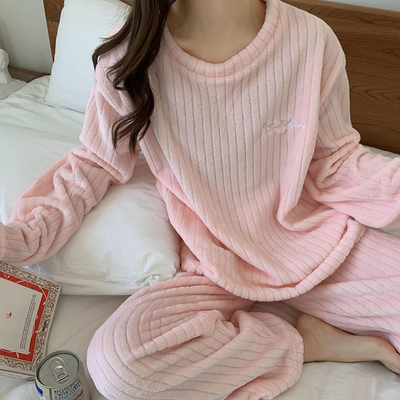 Women's Winter Soft Velvet Pajamas Set