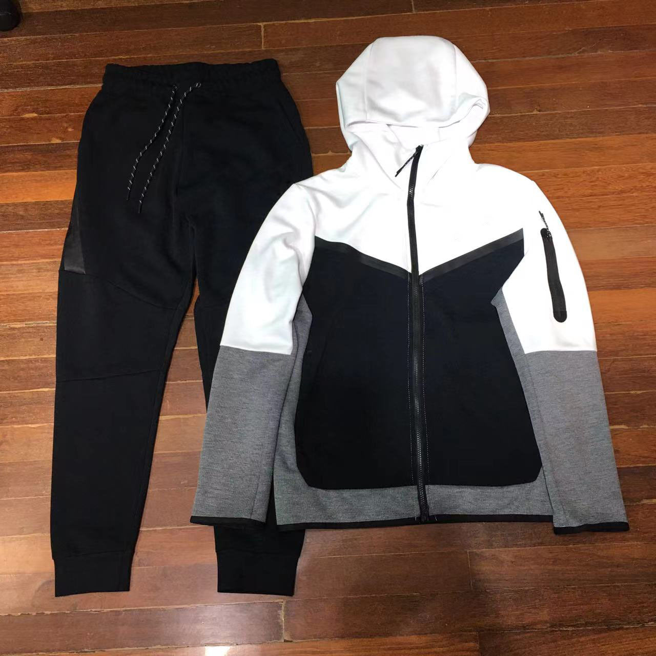 S.M. Sports TEK  ZIP UP Sweat suit