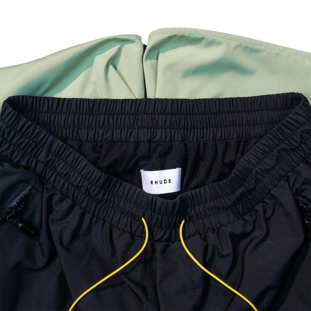 MEN'S "RHUDE" TRENDY SHORTS. S.M.