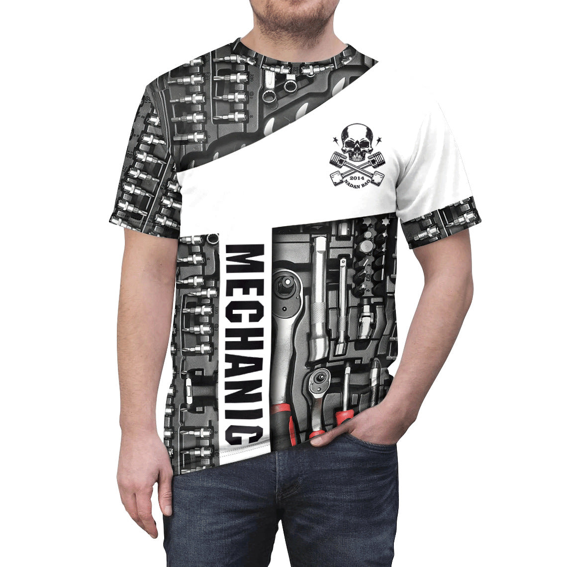 Men's  Tool Gear Graphic Print Round Neck T-shirt. S.M.