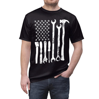 Men's  Tool Gear Graphic Print Round Neck T-shirt. S.M.