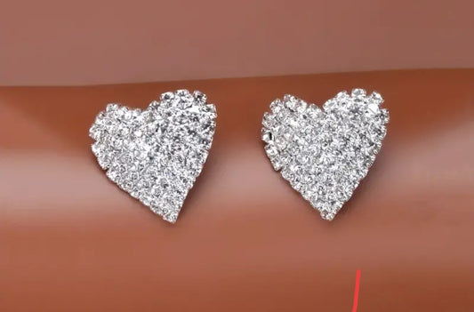 Hearts Hearts hearts!! heart earrings for you.