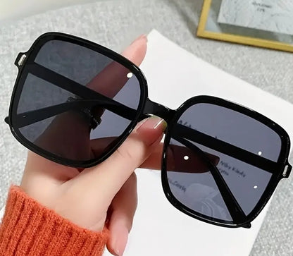 STYLISH AND PROTECTIVE OVERSIZED SUNGLASSES SUMMER FASHION