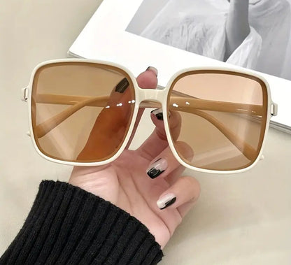 STYLISH AND PROTECTIVE OVERSIZED SUNGLASSES SUMMER FASHION