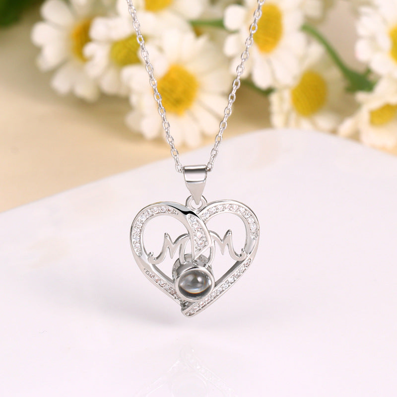 Women's Fashion Casual Heart-shaped MOM Projection Necklace