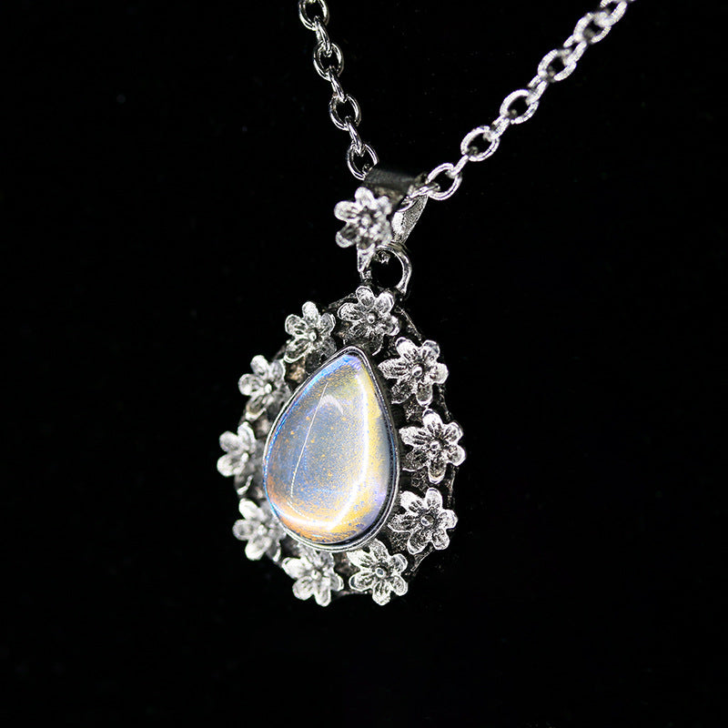 Bohemian Vintage Flower Moonstone Pendant Necklace