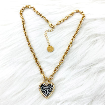 Women's Versatile Fashion Leopard Print Heart Acrylic Pendant Necklace