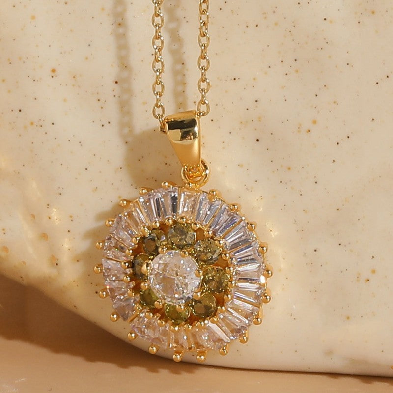 Flower Zircon Dignified Pendant Necklace