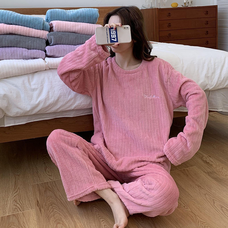 Women's Winter Soft Velvet Pajamas Set