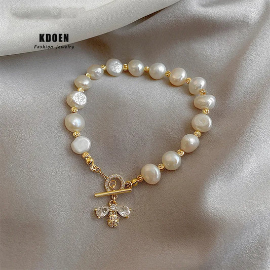 Elegant Baroque Natural Pearl String Bracelet For Woman Luxury Zircon Bee Pendant Bracelet
