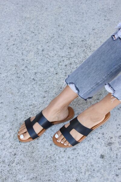 Forever Link Cutout Open Toe Flat Sandals shoes